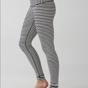 Narrow Bold Strip Black Angel Wing/Grapefruit